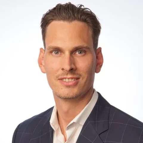 Jonas Schwaiger – Immobilienexperte für Neubau